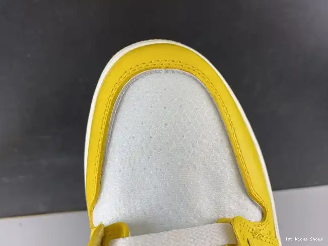1st Kicks 1 AQ0818-149 Air Jordan x Off-White Powder Yellow-Cone NRG Dark White 0524